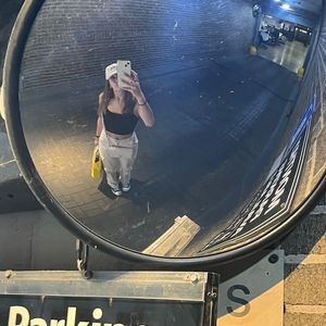 Meet your Posher, Maddie